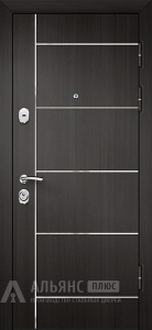 Глухая металлическая дверь с уплотнителем и молдингом №16 внешняя - фото